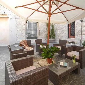 palazzo-bozzoni-assisi-boutique-apartments.hotels-perugia.com/