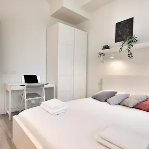Appartamento Ihost - Adriatico 6, Milano