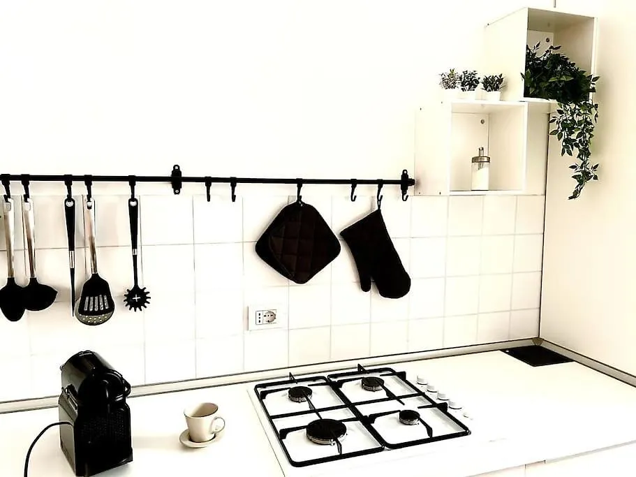 Elegante Appartamento In Centro Milan Apartment